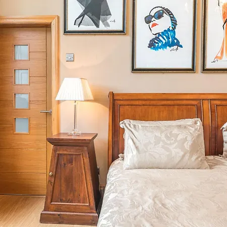 Ferienhaus Tanglewood, Stunning Lakeside On Coniston Water *