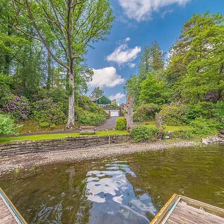 Tanglewood, Stunning Lakeside On Coniston Water Ferienhaus
